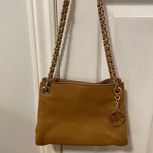 ✨AUTHENTIC ✨ Michael Kors purse